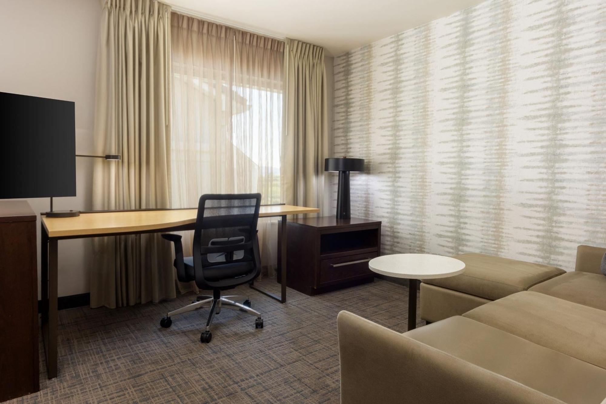 Residence Inn By Marriott Las Vegas Airport Экстерьер фото