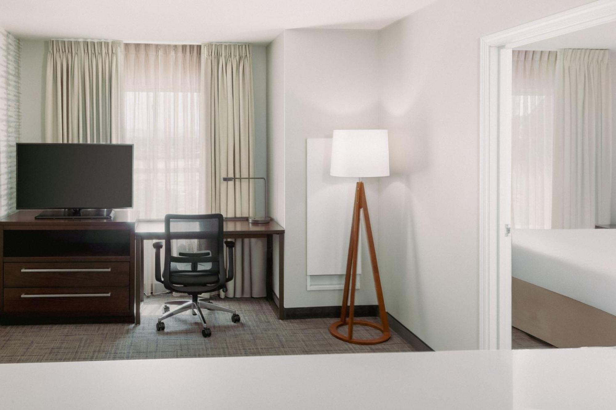 Residence Inn By Marriott Las Vegas Airport Экстерьер фото