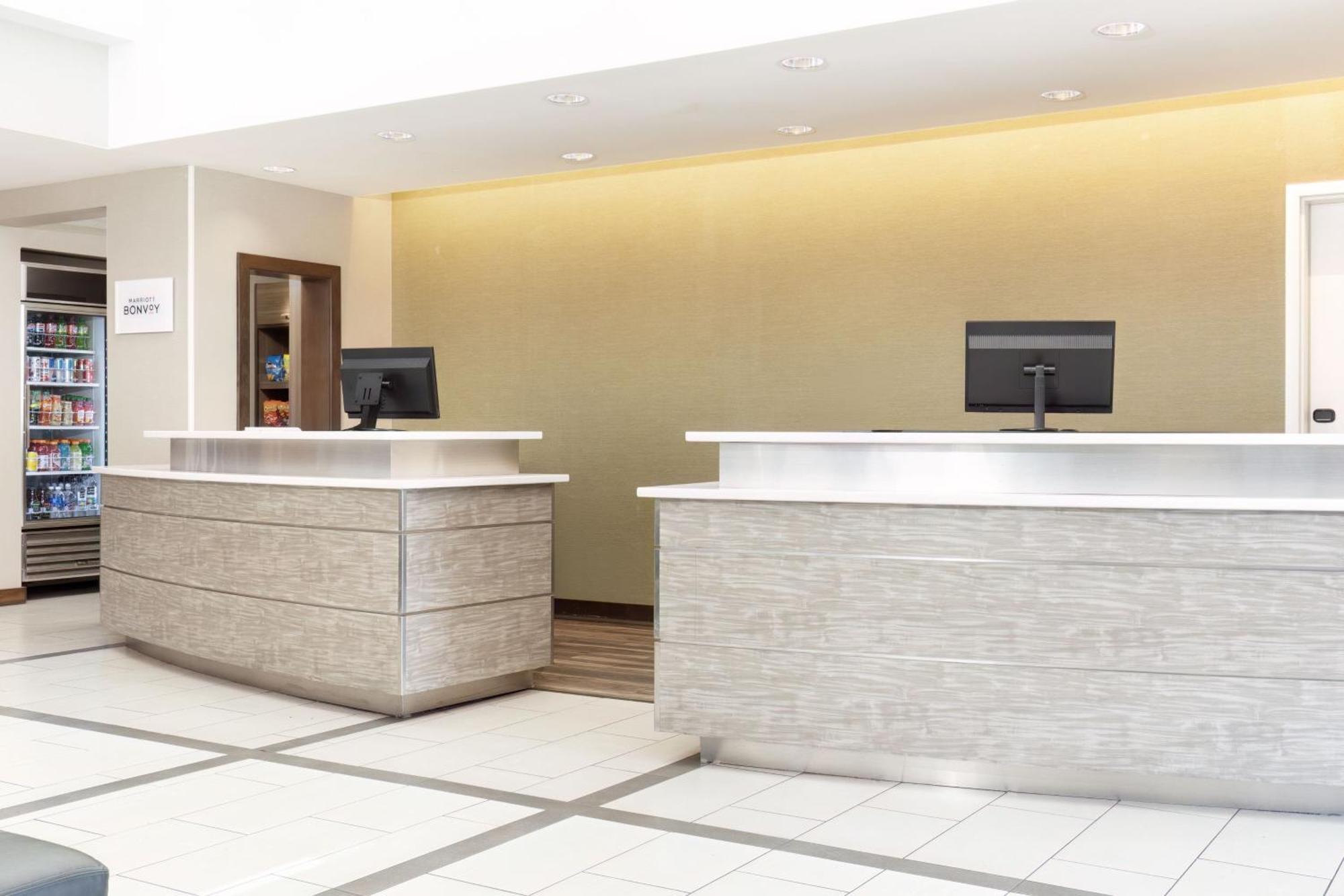 Residence Inn By Marriott Las Vegas Airport Экстерьер фото